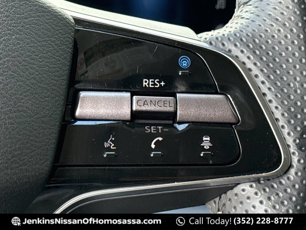 Used 2024 Nissan Ariya AWD image 43