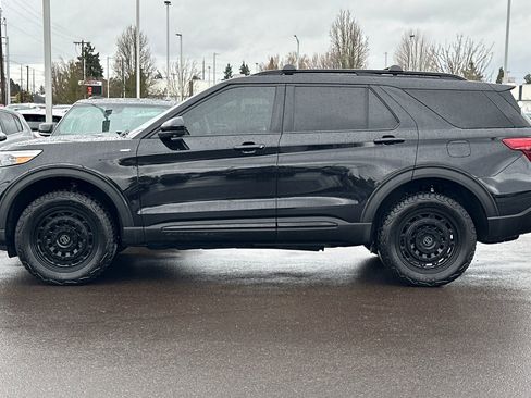 Used 2023 Ford Explorer ST-Line w/ Class IV Trailer Tow Package image 7