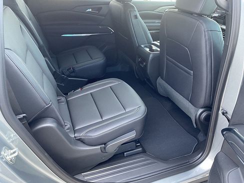 New 2026 Chevrolet Traverse LT image 16