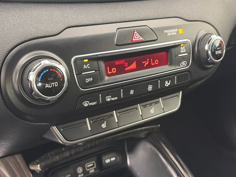 Used 2019 Kia Sorento EX AWD/4WD image 19
