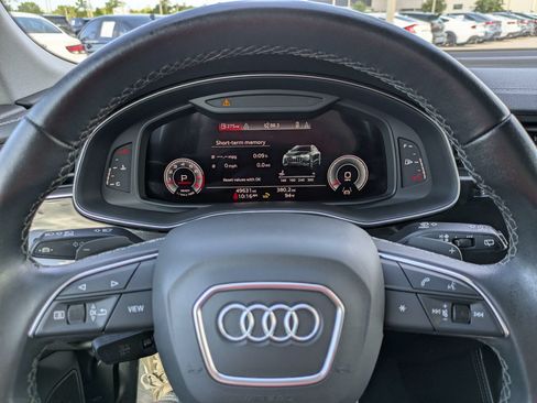 Used 2023 Audi Q8 Prestige AWD/4WD image 35