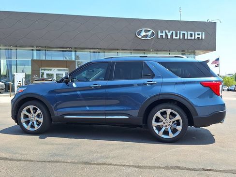 Used 2020 Ford Explorer Platinum w/ Premium Technology Package AWD/4WD image 6