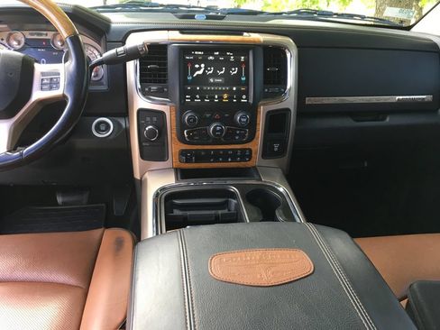 Used 2018 RAM 2500 Longhorn w/ Convenience Group AWD/4WD image 29