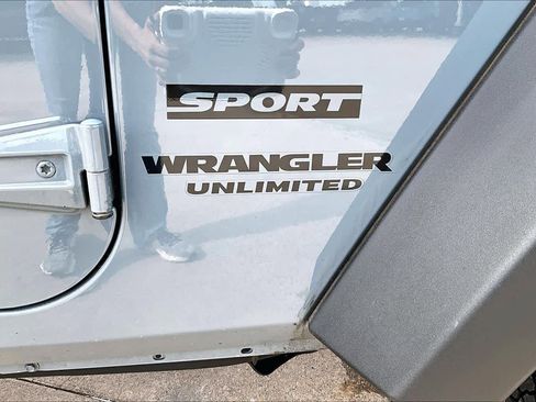 Used 2015 Jeep Wrangler Unlimited Sport w/ Trailer Tow Group AWD/4WD image 31