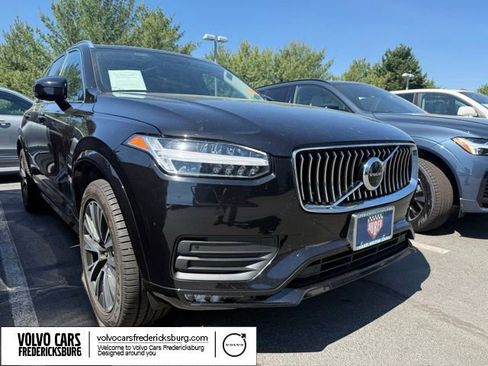 Used 2020 Volvo XC90 T6 Momentum w/ Protection Package Premier AWD/4WD image 1