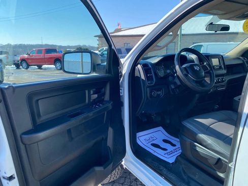 Used 2020 RAM 2500 Tradesman w/ Protection Group image 9