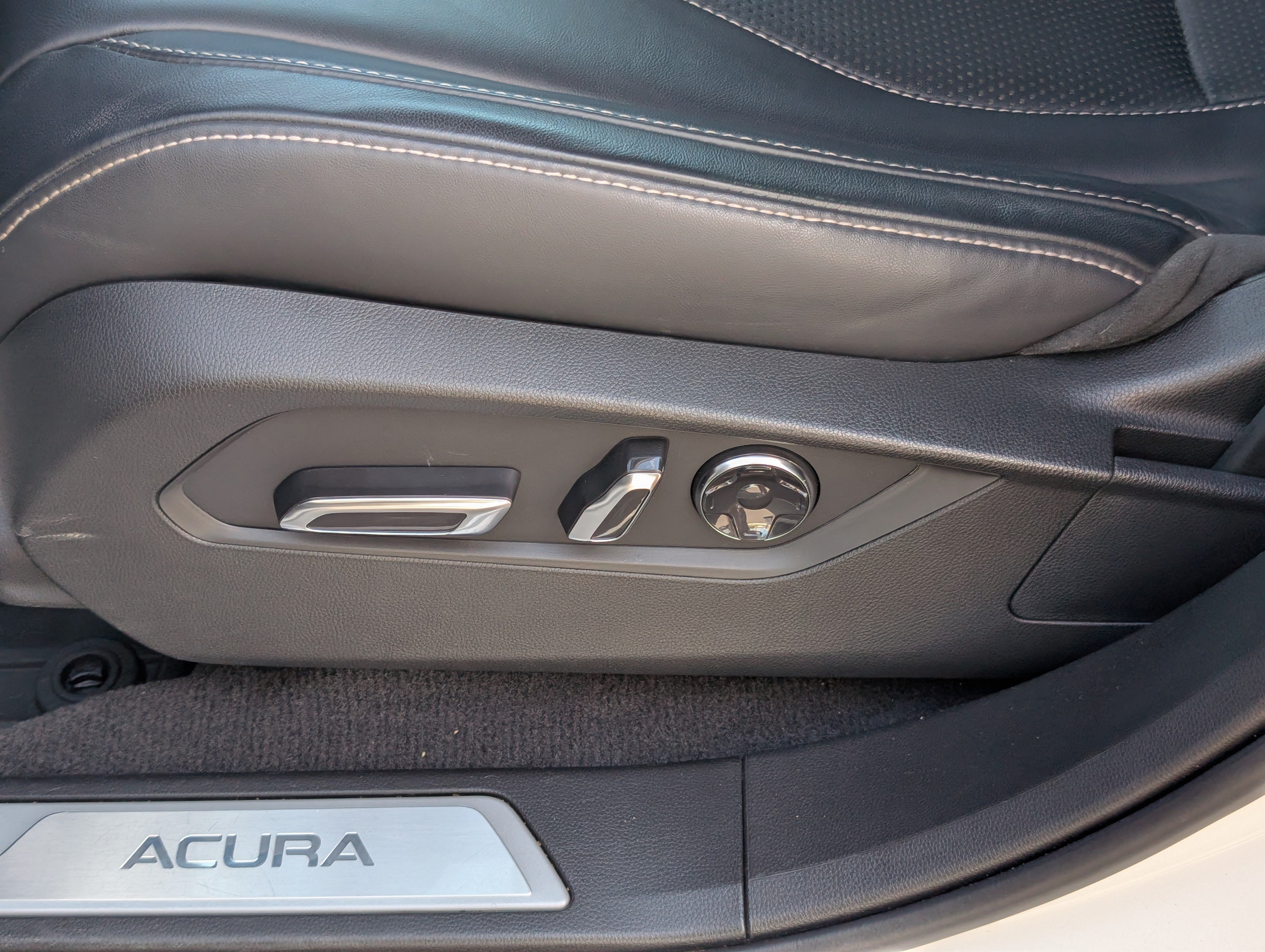 Used 2024 Acura RDX w/ Technology Package AWD/4WD image 16