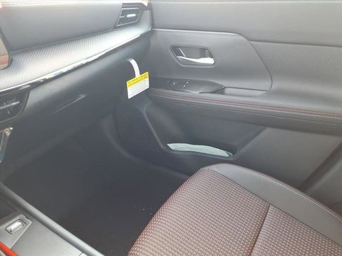 New 2026 Nissan Kicks SR w/ Cold Weather Package image 23