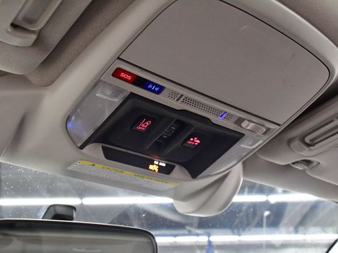 Used 2019 Subaru Forester Premium w/ All-Weather Package image 51