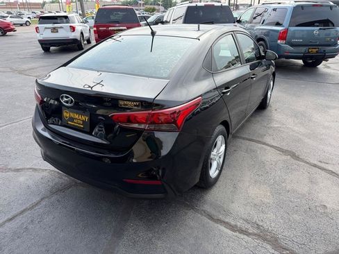 Used 2018 Hyundai Accent SE FWD image 5