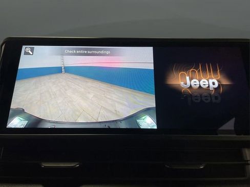 New 2025 Jeep Gladiator Sport image 10