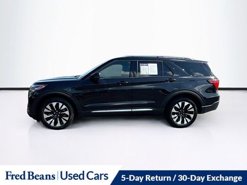 Used 2025 Ford Explorer Platinum w/ LUX Leather Package AWD/4WD image 4