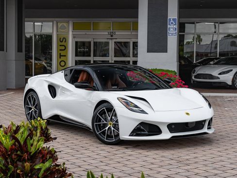 New 2026 Lotus Emira SE RWD image 4