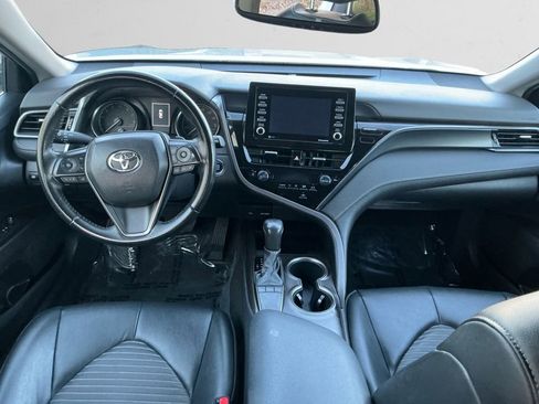Used 2023 Toyota Camry SE image 10