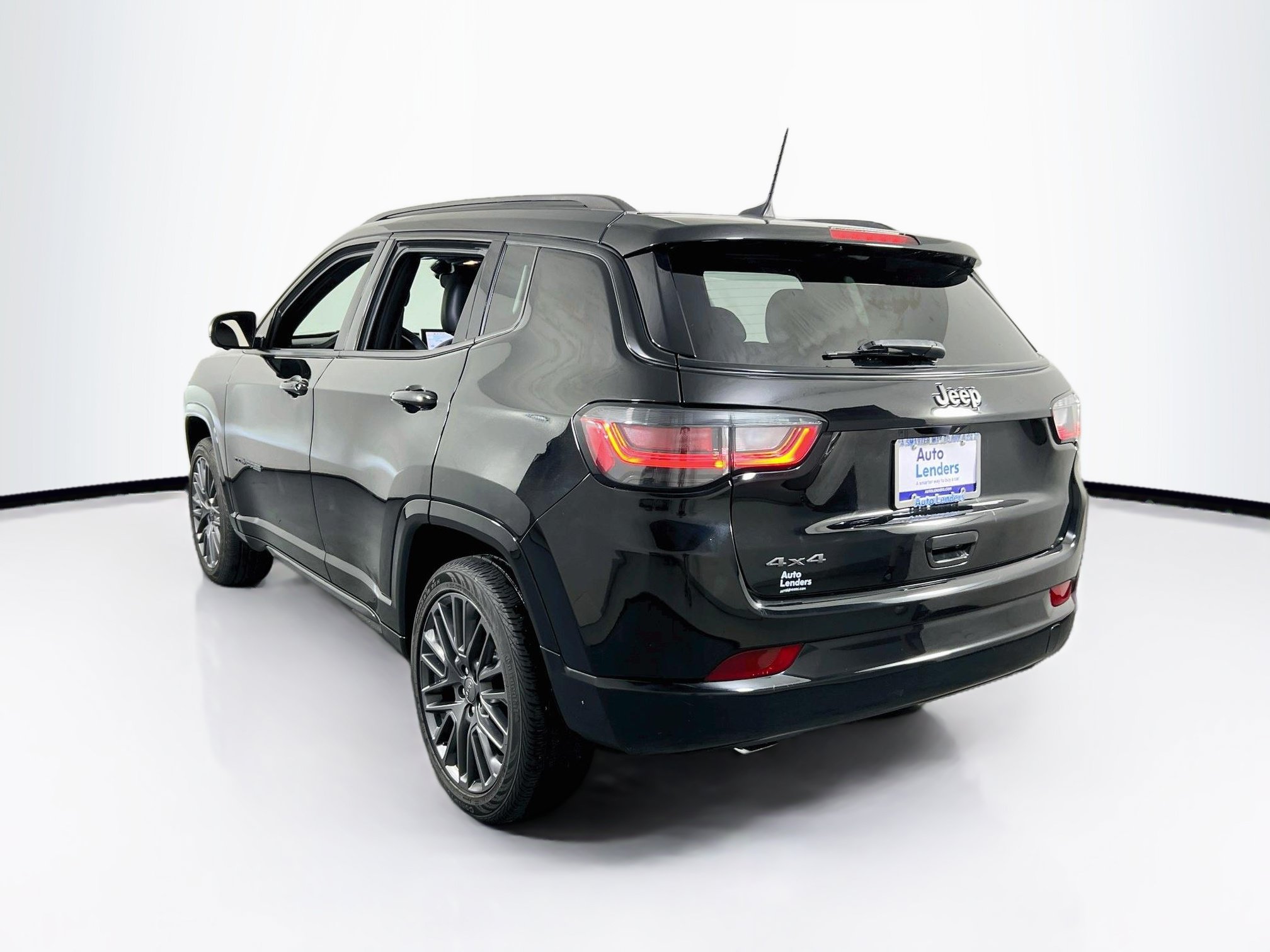 Used 2023 Jeep Compass High Altitude w/ Driver Assist Group I AWD/4WD image 7