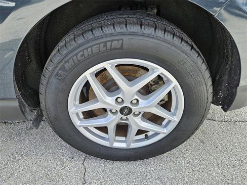 Certified 2024 Ford Edge SE image 38