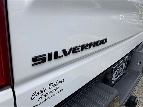 Used 2023 Chevrolet Silverado 1500 Custom Trail Boss w/ LPO, Dark Essentials Package image 31