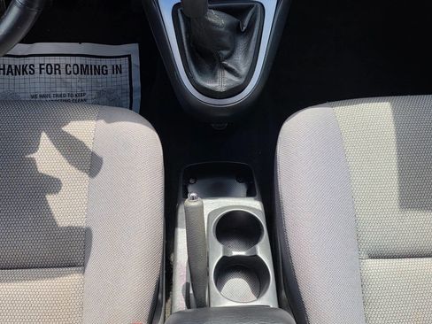 Used 2008 Toyota Matrix XR image 14