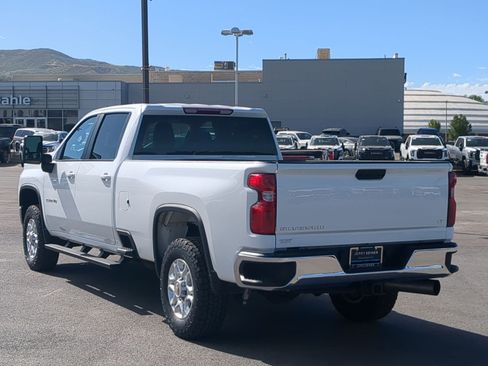 Certified 2023 Chevrolet Silverado 2500 LT AWD/4WD image 4