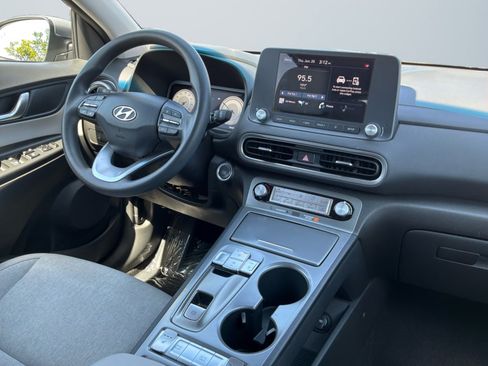 Used 2023 Hyundai Kona SE w/ Cargo Package FWD image 14