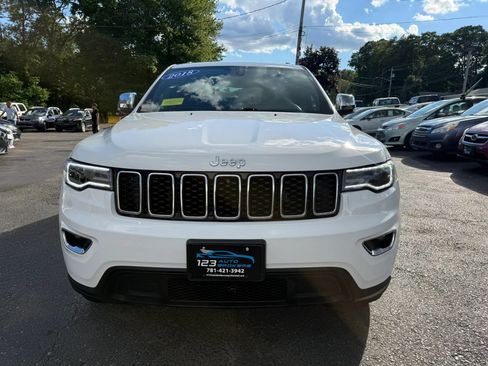 Used 2018 Jeep Grand Cherokee Limited w/ Luxury Group II AWD/4WD image 2