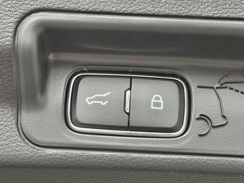 New 2026 Ford Explorer Active w/ Active Comfort Package image 17