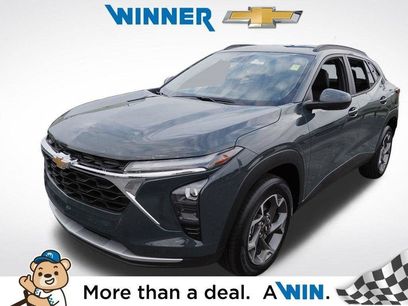 Certified 2025 Chevrolet Trax LT w/ Driver Confidence Package