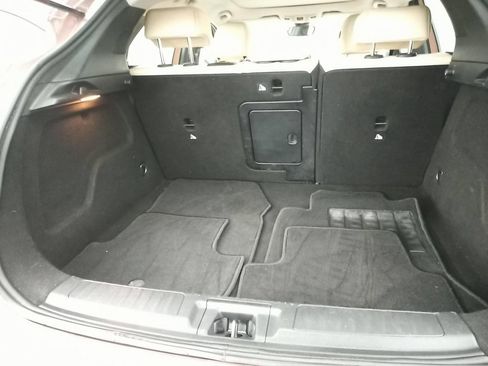 Used 2019 INFINITI QX30 AWD image 10