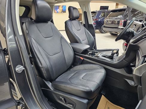 Used 2015 Ford Edge Titanium w/ Equipment Group 302A FWD image 20