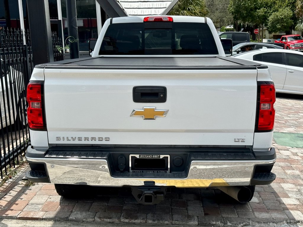 Used 2016 Chevrolet Silverado 2500 LTZ AWD/4WD image 9
