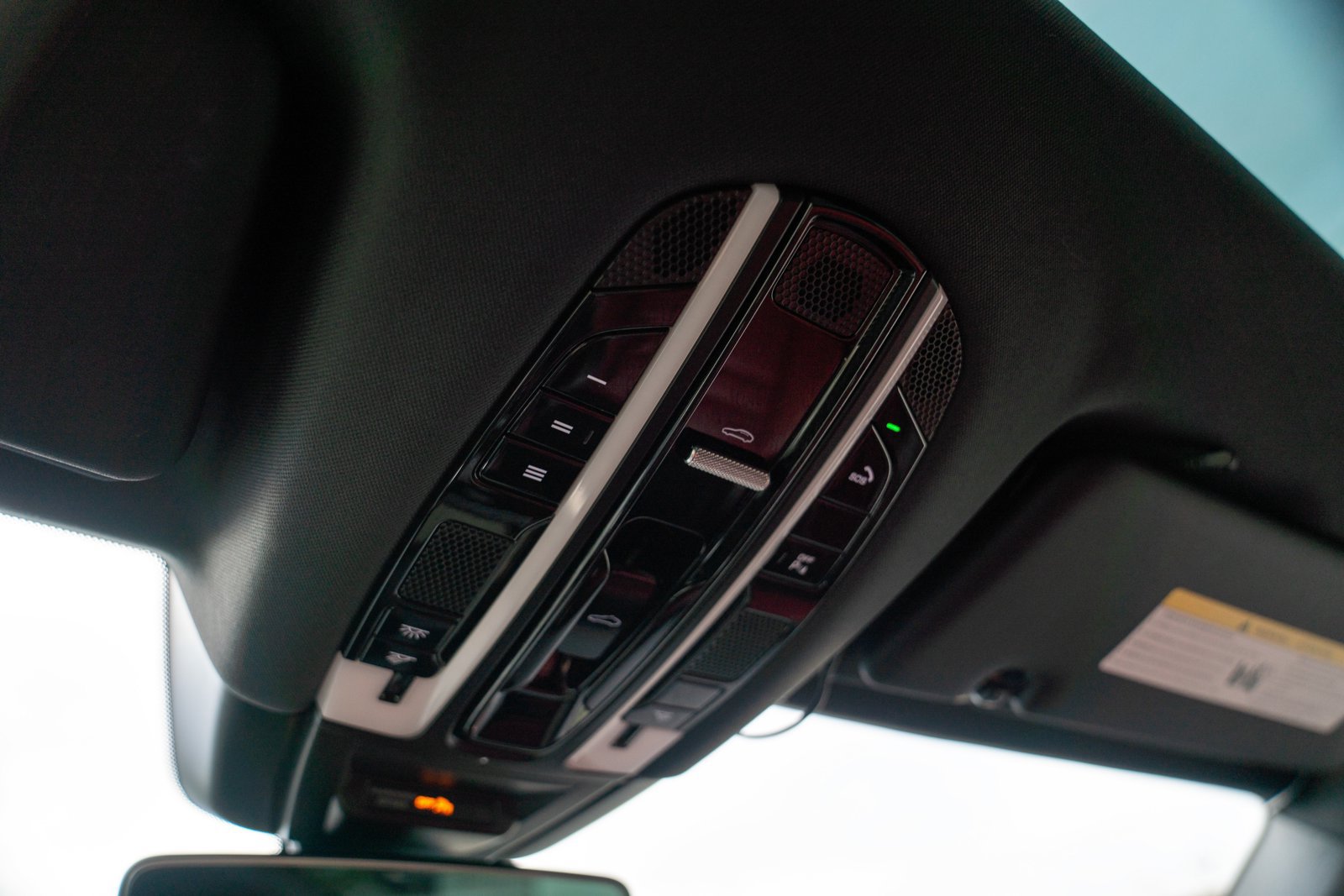 Certified 2023 Porsche Cayenne AWD/4WD image 19
