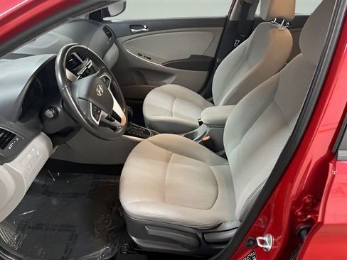 Used 2014 Hyundai Accent SE image 7