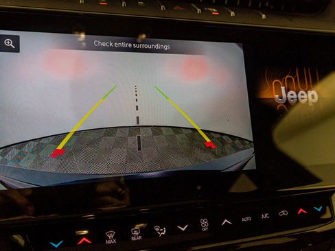 New 2026 Jeep Grand Cherokee Altitude AWD/4WD image 8