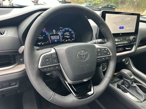 New 2026 Toyota Grand Highlander AWD image 43