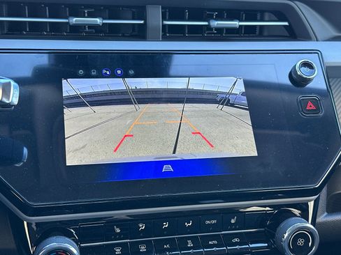 New 2027 Chevrolet Bolt LT w/ Comfort Package image 22