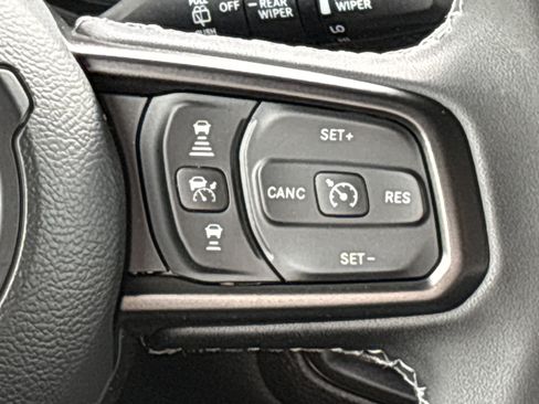 Used 2026 Jeep Wrangler Unlimited Sport AWD/4WD image 22