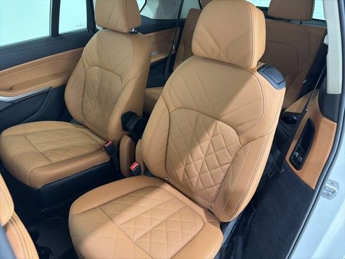 Certified 2023 BMW X7 xDrive40i w/ Premium Package image 16