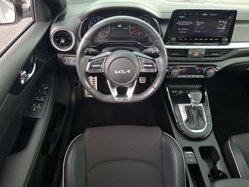 Used 2024 Kia Forte GT-Line w/ GT-Line Premium Package FWD image 12