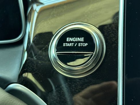 Certified 2025 Mercedes-Benz GLC 350e 4MATIC image 16