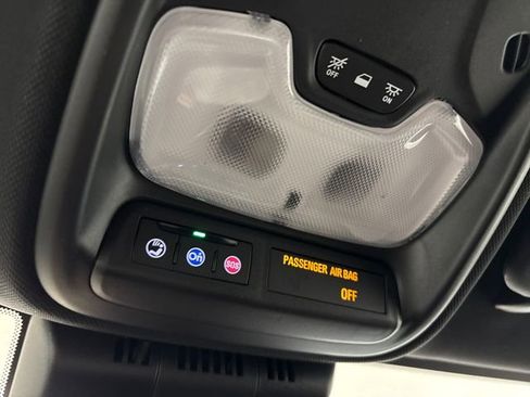 Used 2023 Chevrolet Colorado Trail Boss w/ Technology Package image 59