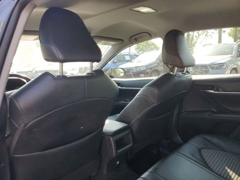 Used 2024 Toyota Camry SE FWD image 11