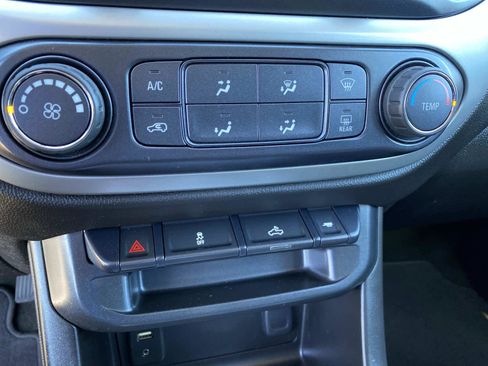 Used 2017 Chevrolet Colorado LT w/ LT Convenience Package image 13