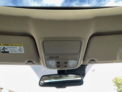 Used 2016 Honda Pilot Touring image 27