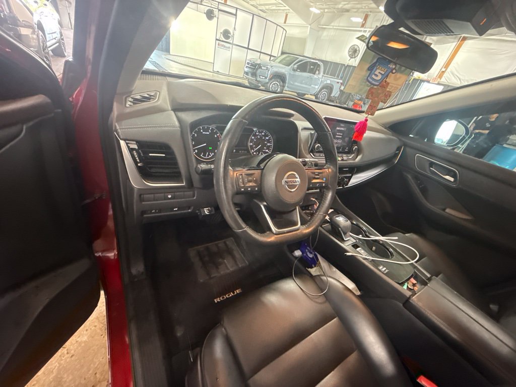 Used 2021 Nissan Rogue SV w/ Premium Package FWD image 19