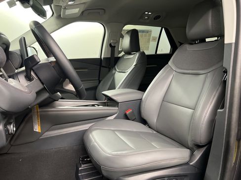 New 2026 Ford Explorer Active w/ Active Comfort Package image 24