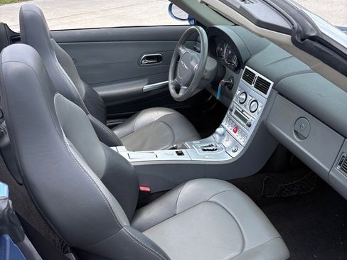 Used 2005 Chrysler Crossfire Limited RWD image 9