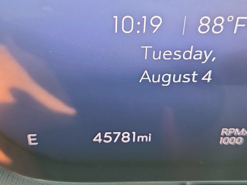 Certified 2025 Buick Enclave Preferred FWD image 13