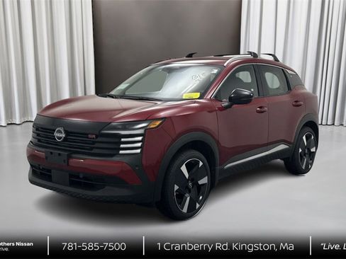 New 2026 Nissan Kicks SR w/ Cold Weather Package image 1