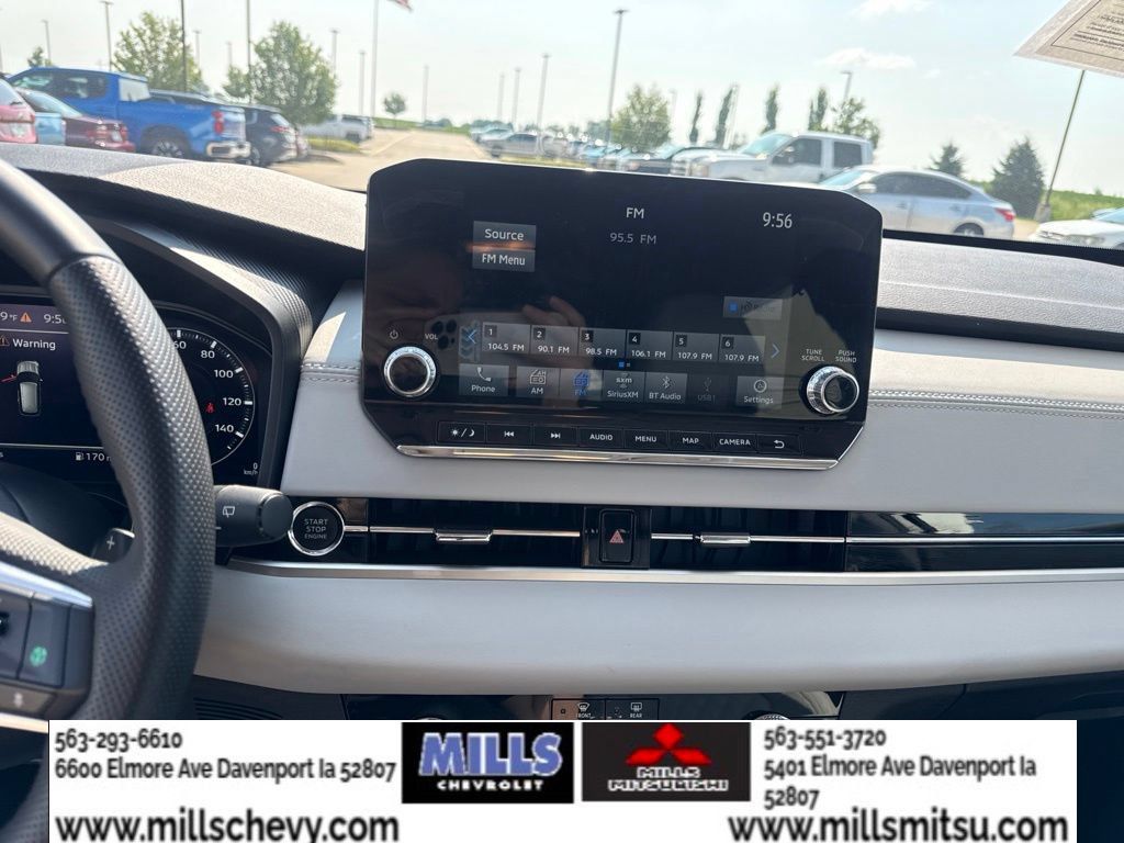 Used 2024 Mitsubishi Outlander SEL AWD/4WD image 15