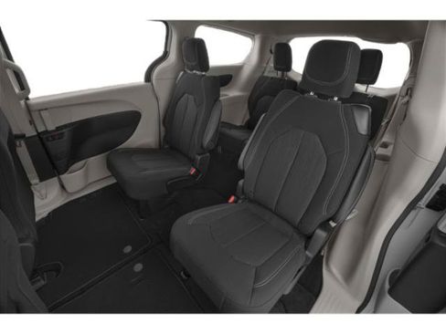 Used 2024 Chrysler Voyager LX FWD image 15